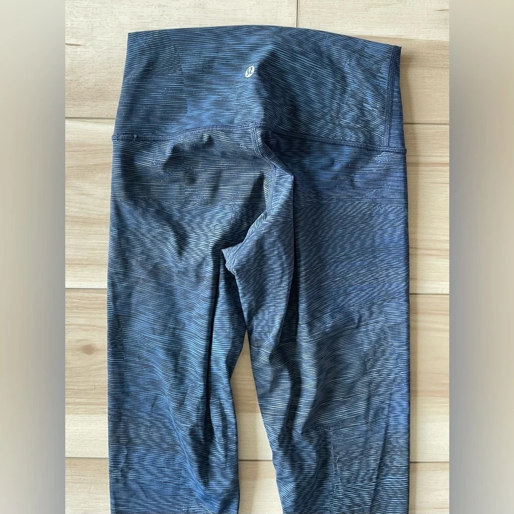 Lululemon Wunder Under Hi-Rise 1/2 Tight *Full-On Luxtreme 17